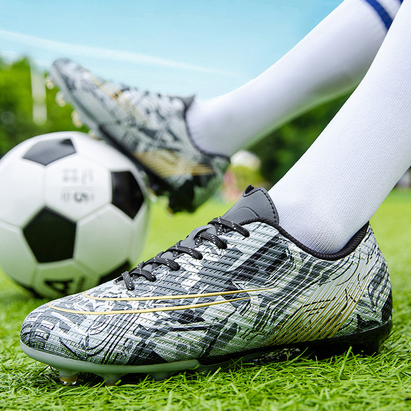 New Long-studded Soccer Shoes